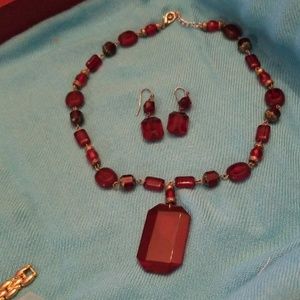 Necklace set